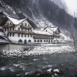 Hostel Chillertal